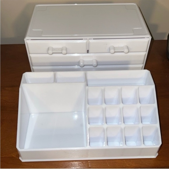 White Multi-Compartment Organizer - Makeup / Jewellery / Accessories (2 pieces) - Picture 2 of 6